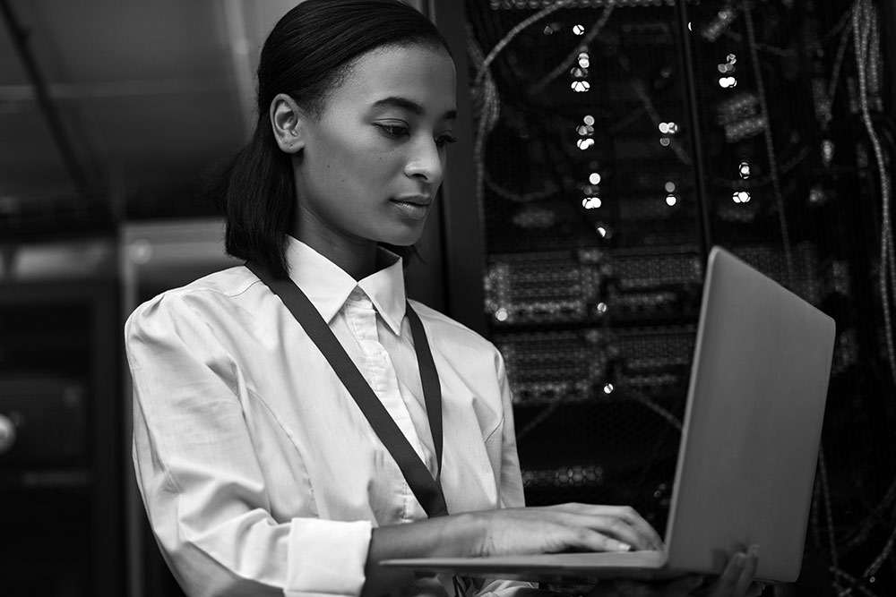 cropped-shot-of-an-attractive-female-it-support-ag-2023-01-10-23-05-11-utc